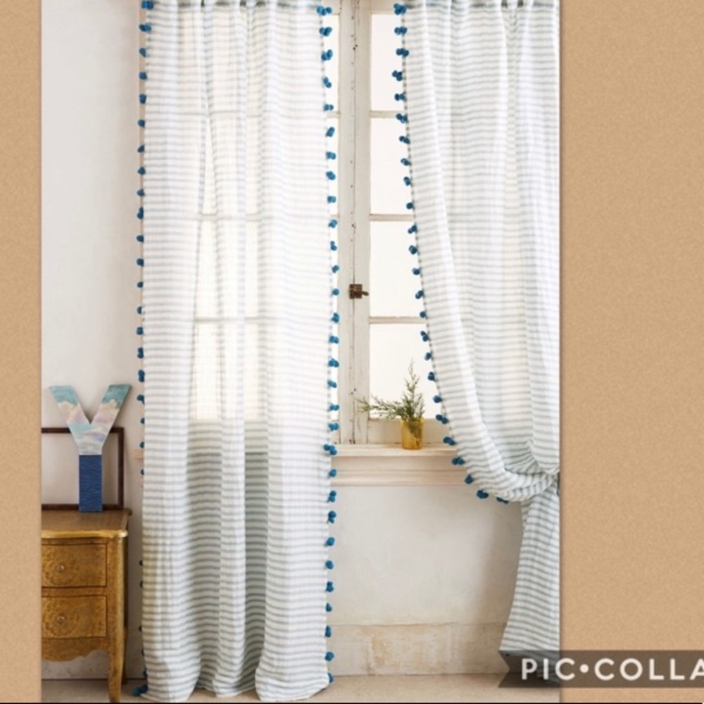 🍎SOLD🍎Anthropologie Pom Tassel Curtain
